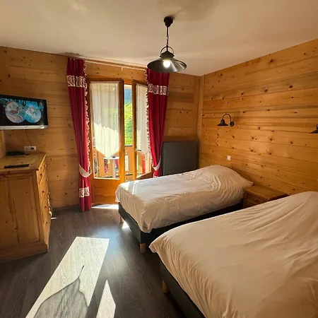 Le Schuss Hotel